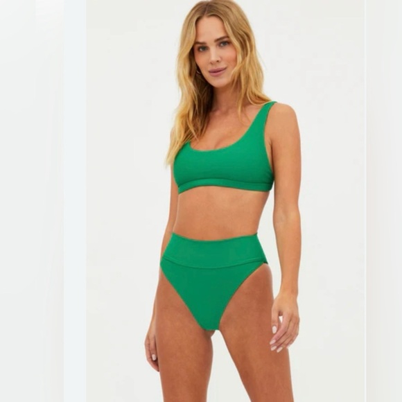 Beach Riot Peach Bikini Set 🍑 - Picture 5 of 6